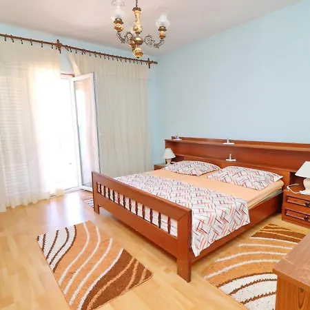 Peselj Apartman *