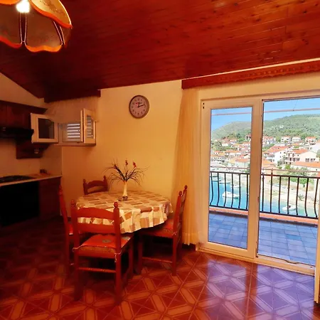 Peselj Apartman *