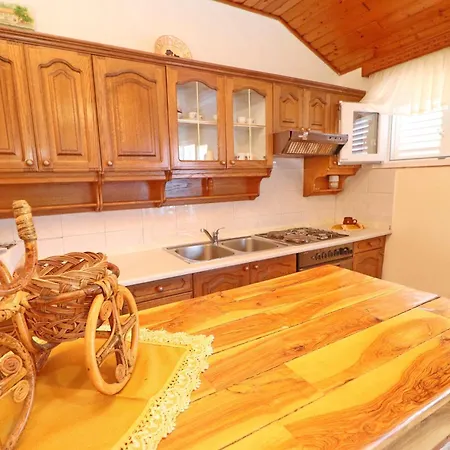 Peselj Apartman Smokvica