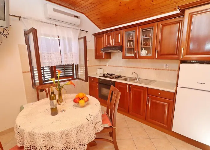 アパート Peselj Smokvica