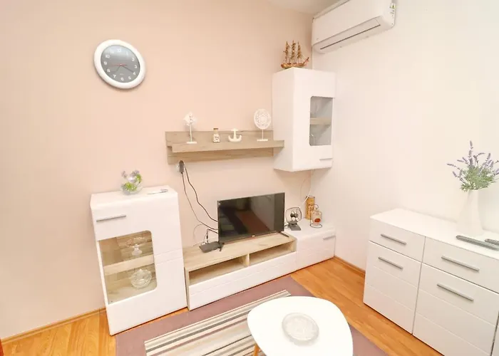 アパート Peselj Smokvica