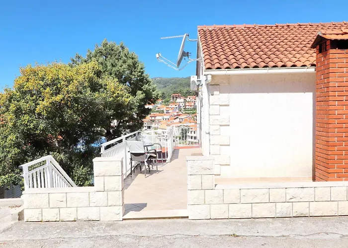 アパート Peselj Smokvica